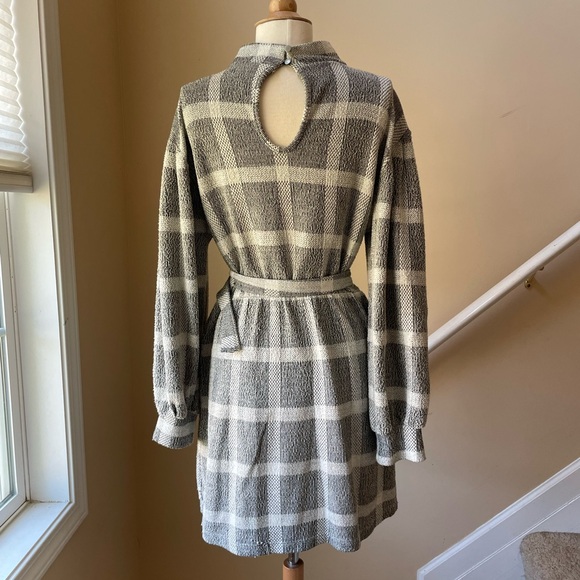 Mod inspired Grey Plaid Dress - Picture 3 of 5